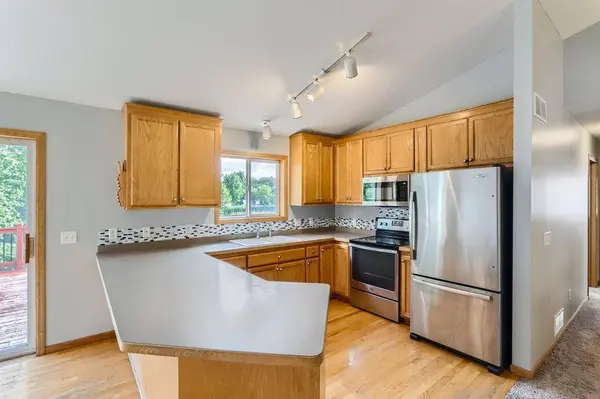 18841 Dupont WAY, Farmington, MN 55024