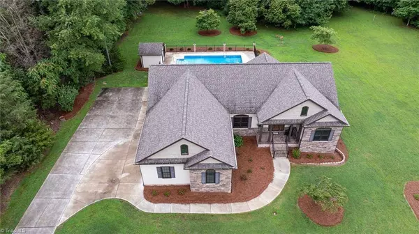 5891 Howard CIR, Archdale, NC 27263