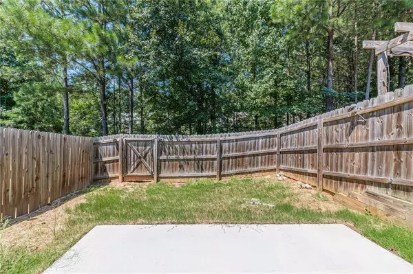 3953 Augustine PL, Rex, GA 30273