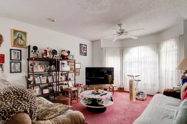 1466 LONDRA LN, Kissimmee, FL 34744