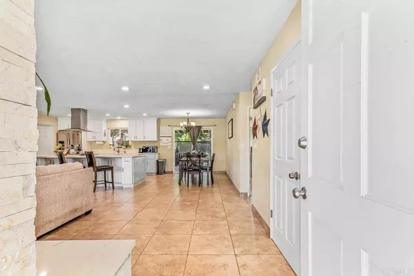 14135 York AVE, Poway, CA 92064