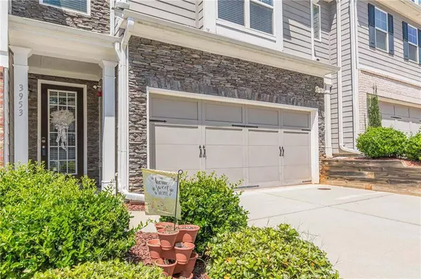 3953 Augustine PL, Rex, GA 30273