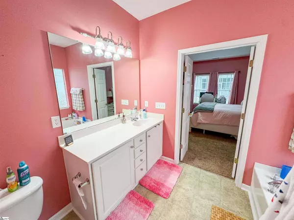 116 Ledgewood Way, Easley, SC 29642