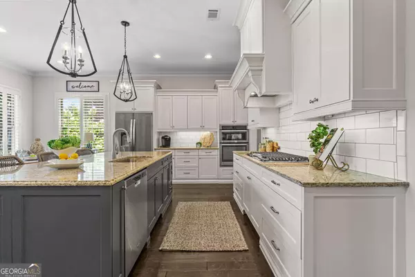 2040 Creekstone Point DR, Cumming, GA 30041