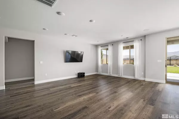 2246 Slater Mill Drive, Sparks, NV 89441