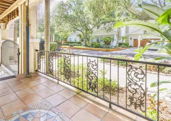 3103 W WALLCRAFT AVE, Tampa, FL 33611