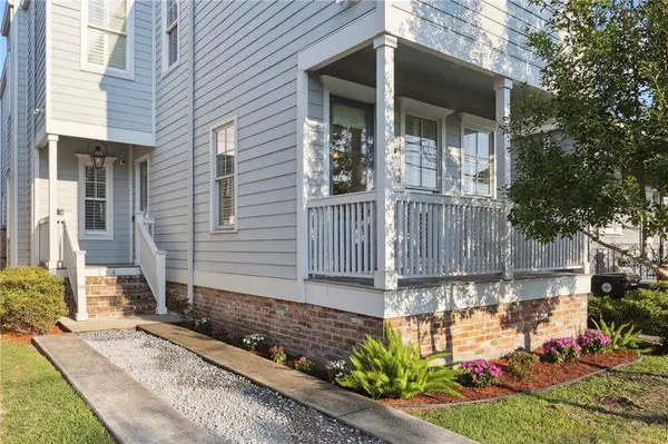 514 BELLECASTLE ST, New Orleans, LA 70115