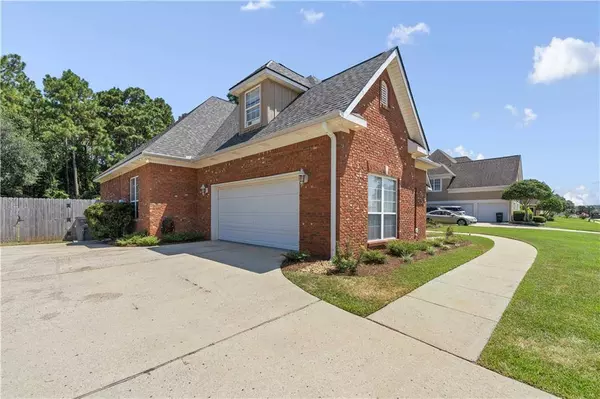 10684 Flagstone DR, Mobile, AL 36608