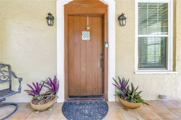 3103 W WALLCRAFT AVE, Tampa, FL 33611