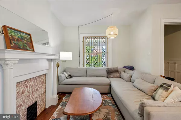 1206 S 52ND ST, Philadelphia, PA 19143