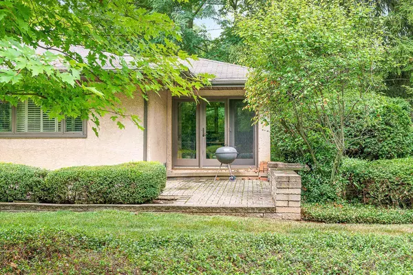 2520 Charing Road, Columbus, OH 43221