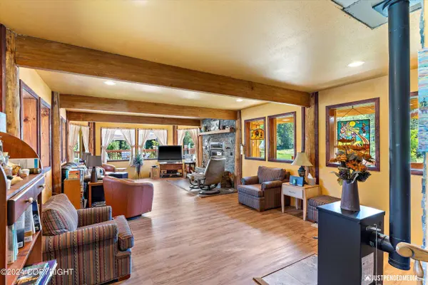 60995 Resurrection Creek RD, Hope, AK 99605