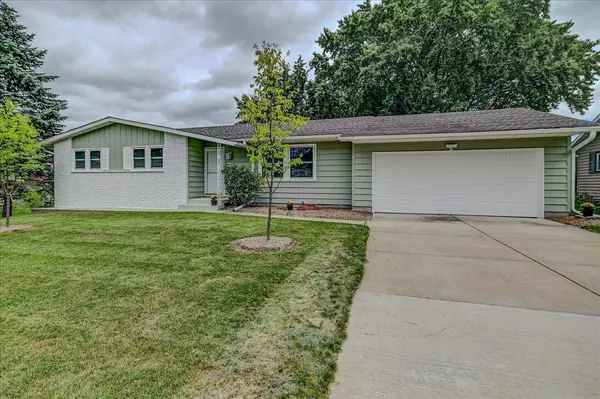 217 Queens Street, Sun Prairie, WI 53590