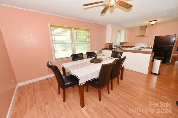 167 Hillsdale LN, Taylorsville, NC 28681