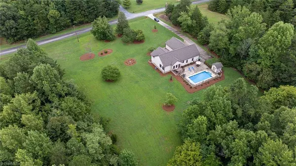 5891 Howard CIR, Archdale, NC 27263