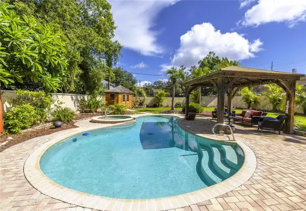 3103 W WALLCRAFT AVE, Tampa, FL 33611