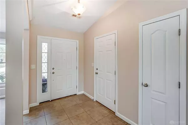 35 Black Walnut Drive, Springboro, OH 45066