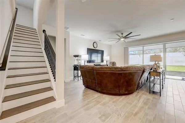 4007 MEANDERING BAY DR, Apopka, FL 32712