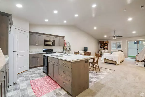 478 W HYDE PARK LN N, Kaysville, UT 84037