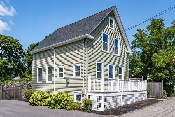 9 Crescent Road, Weymouth, MA 02191