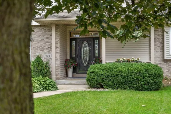 904 Innisbrook Court, Waunakee, WI 53597