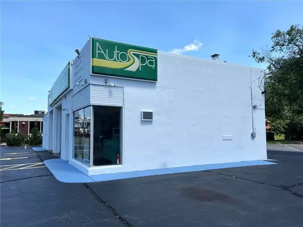 2406 Post RD, Warwick, RI 02886