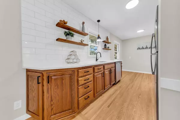 8031 Hadley AVE S, Cottage Grove, MN 55016