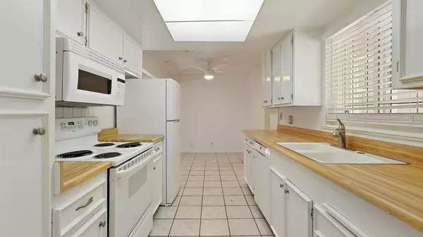 3530 Ardmore RD, Sacramento, CA 95821