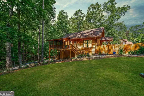 31 Cardinal RD SE, White, GA 30184