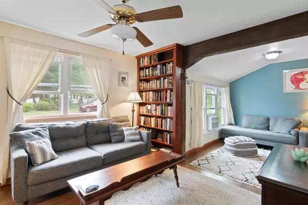 229 Woodlawn RD, Burlington, VT 05401