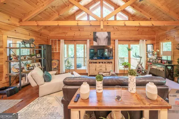 31 Cardinal RD SE, White, GA 30184