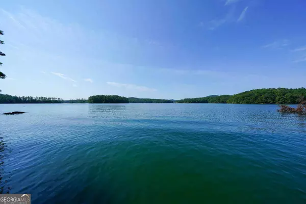 31 Cardinal RD SE, White, GA 30184