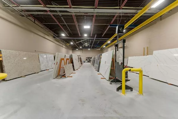 840 Cumberland Hill Rd, Woonsocket, RI 02895