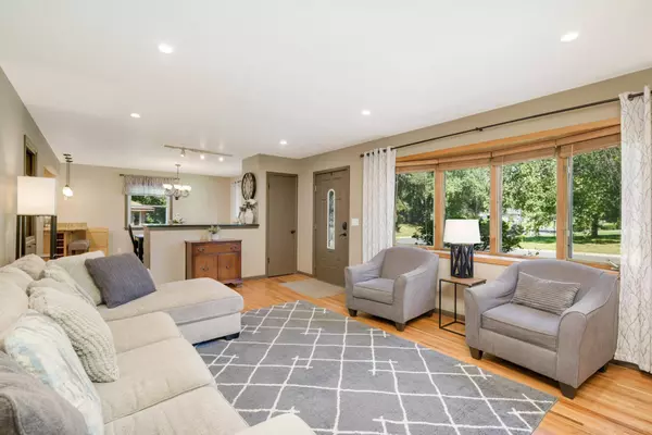 10900 Toledo AVE S, Bloomington, MN 55437