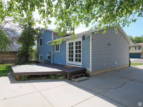 193 E ANGEL ST S, Sandy, UT 84070