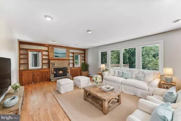 112 OAK LN, West Chester, PA 19382