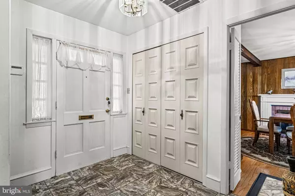 15 TERRACE CT, Willingboro, NJ 08046