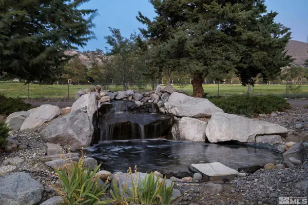 5215 Cypress Point Dr, Reno, NV 89502