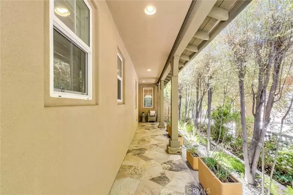 62 Logan, Irvine, CA 92620