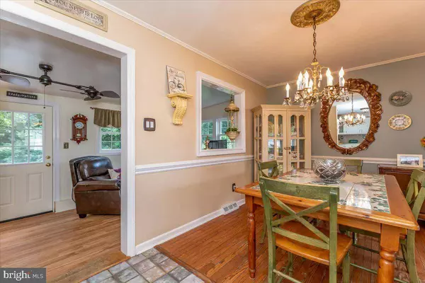 375 MONTGOMERY DR, Mantua, NJ 08051