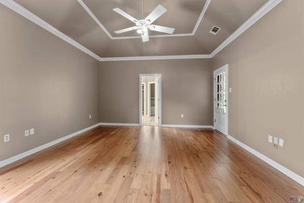 6134 RIVERBEND BLVD, Baton Rouge, LA 70820