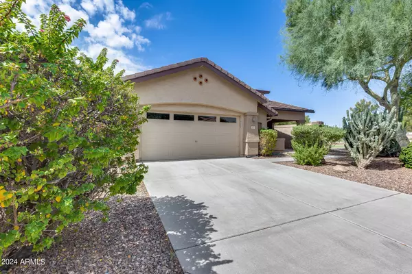 8463 W MARY ANN Drive, Peoria, AZ 85382