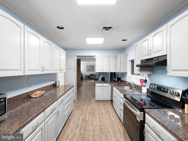 123 UNAMI TRL, Newark, DE 19711