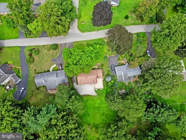 112 OAK LN, West Chester, PA 19382