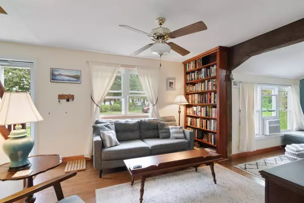 229 Woodlawn RD, Burlington, VT 05401