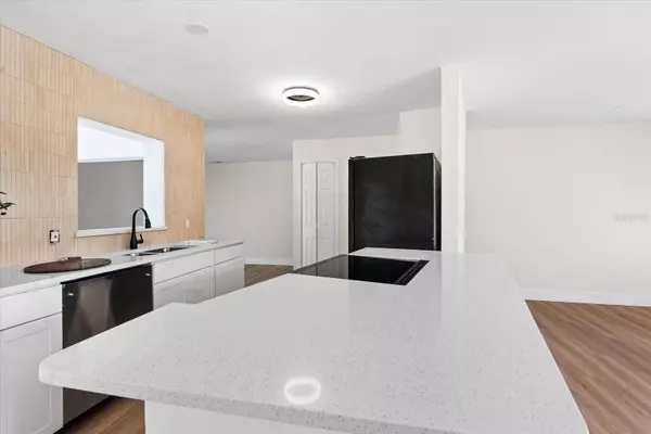 2890 BRIGHTON AVE, Deltona, FL 32738