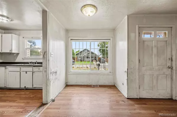 1023 Grove ST, Denver, CO 80204