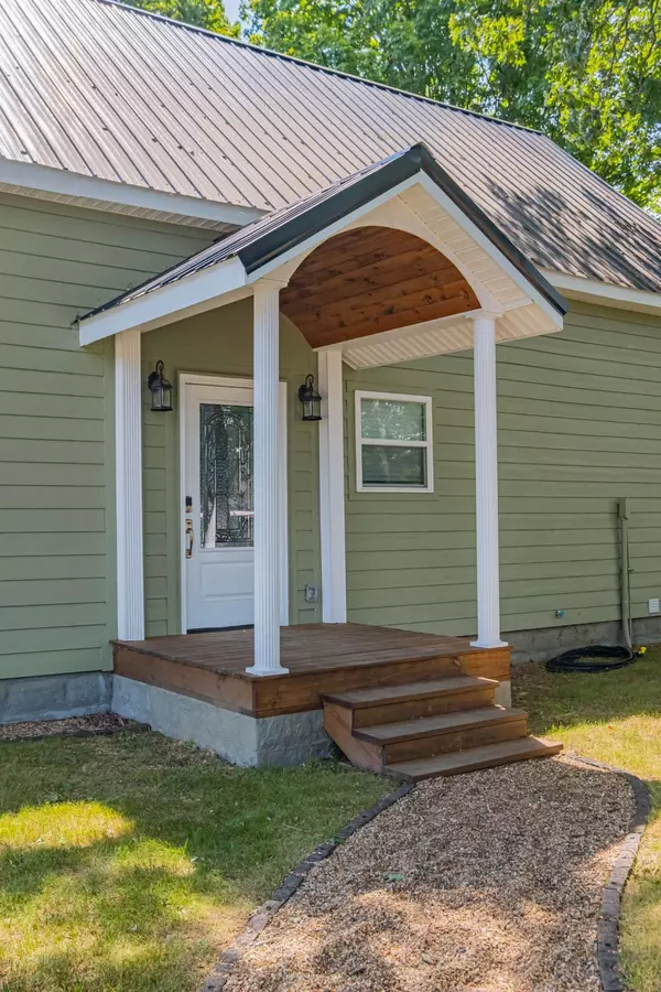 185 1st St, Monteagle, TN 37356