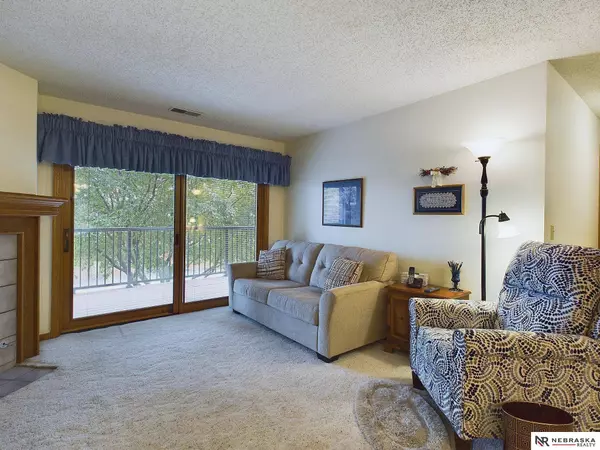 11937 Miracle Hills Drive, Omaha, NE 68154