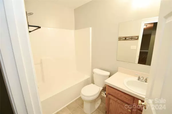 2405 Bayleigh DR, Vale, NC 28168